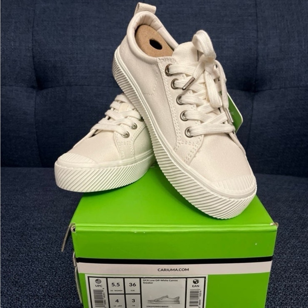 Cariuma OCA Low Off-White Canvas Sneakers Size 5 Women or 3.5 Men-New